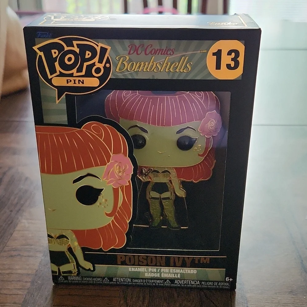 POP! Pin DC Comics Bombshells #13 Poison Ivy by Funco - Picture 1 of 4